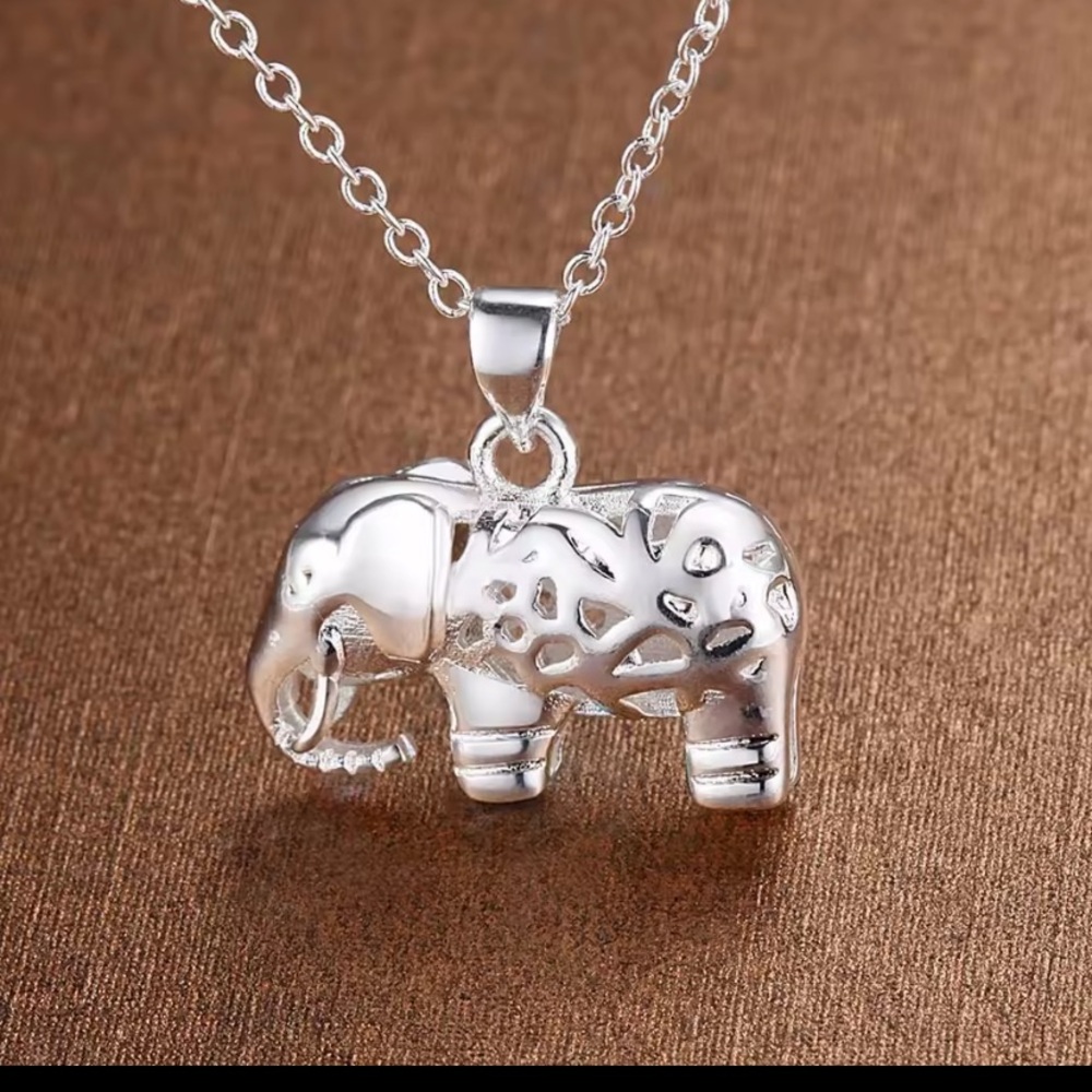 9.25 Sterling Silver Elephant Pendant Necklace -18” Chain